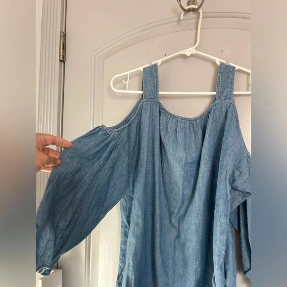 Madewell Chambray Linen Flowy Blend Cold Shoulder Top size medium - Picture 5 of 10